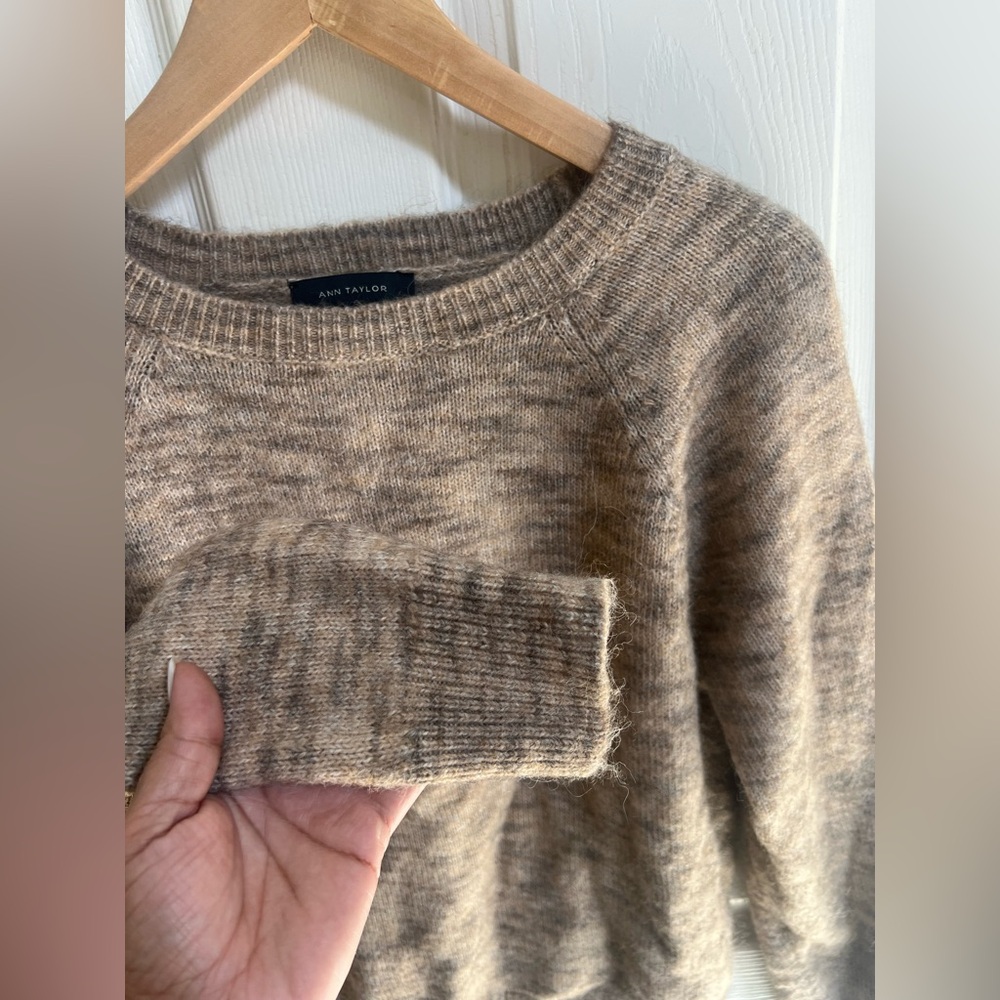 Ann Taylor Tan Knit Sweater Alpaca/Wool blend Size Small - Picture 3 of 6